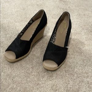 TOMS peep toe wedges